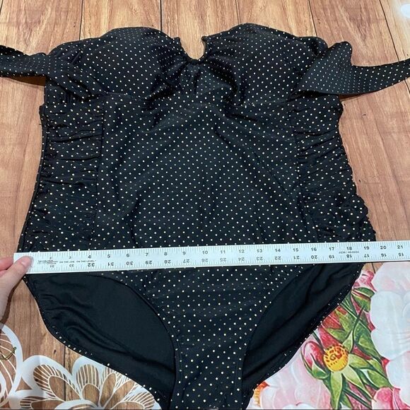 Pure‎ Energy Black Gold Polka Dot Halter One Piece - Picture 6 of 7